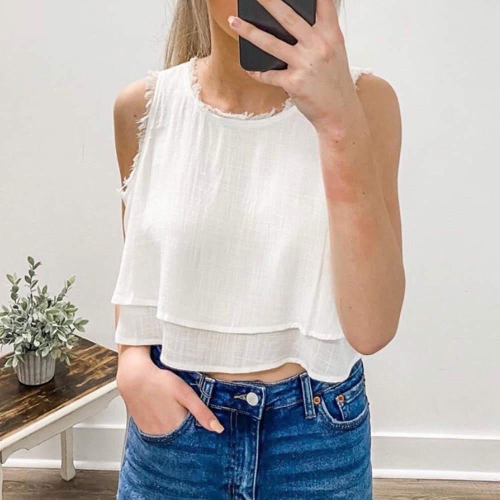 Frayed hem crop top